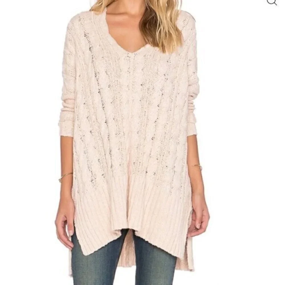 Free People Easy Cable V Neck Sweater in Champagne